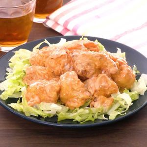 「鶏肉のオーロラマリネ」のレシピ動画