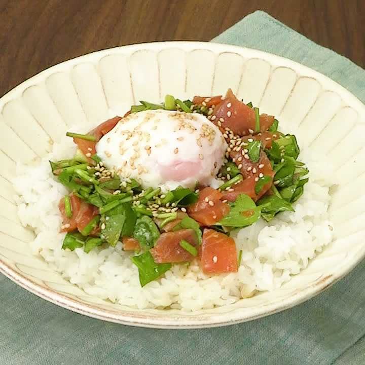 せりとサーモンの丼