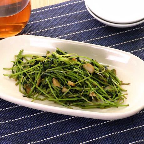 やみつきになる味 豆苗のにんにく炒めのレシピ動画 作り方 Delish Kitchen