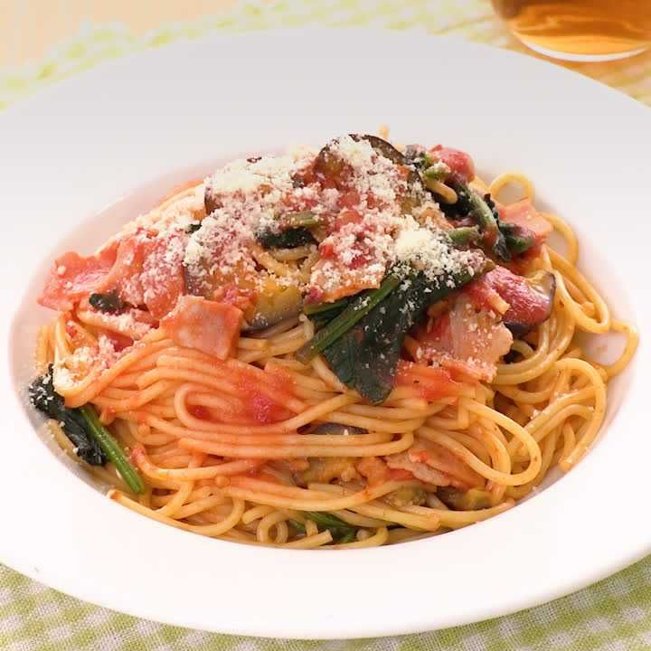 なすとほうれん草のトマトパスタ