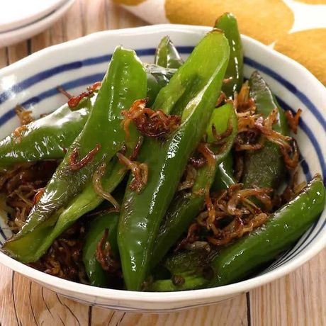 種まで食べられる 甘長ピーマンのじゃこ炒めのレシピ動画 作り方 Delish Kitchen