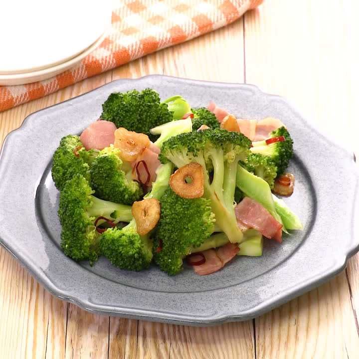 「ベーコン×ブロッコリー」の人気レシピ23選！パスタや炒め物など