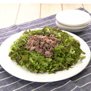 「サニーレタスのラムソテーサラダ」のレシピ動画