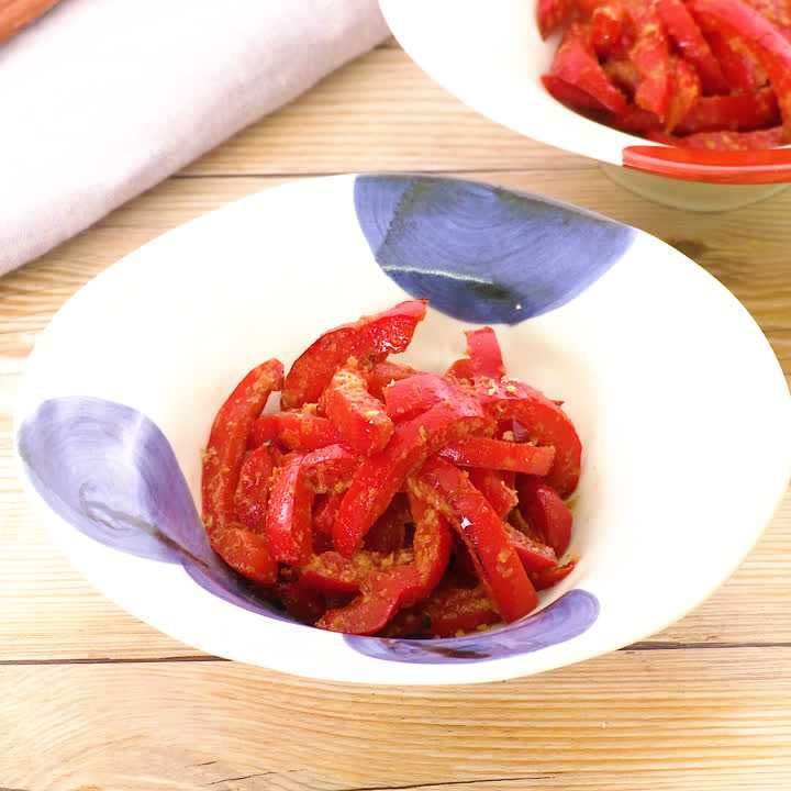 パプリカのごまあえ