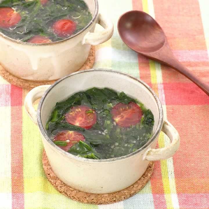 モロヘイヤのにんにくスープ