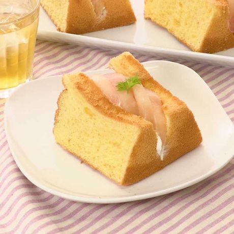 ふわふわジューシー 桃のシフォンサンドのレシピ動画 作り方 Delish Kitchen