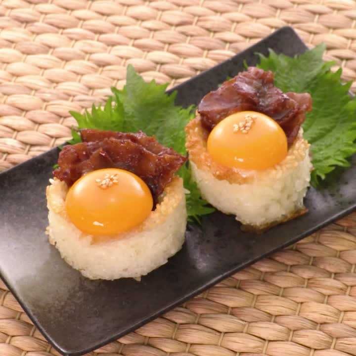 半熟卵の焼肉カップ