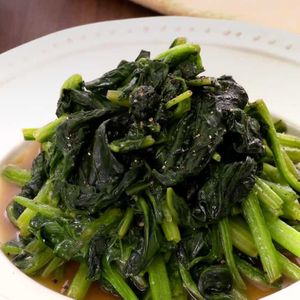 「ほうれん草のソテー」のレシピ動画