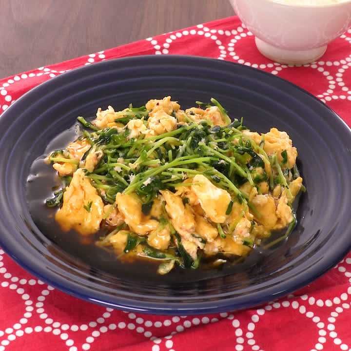 豆苗のかに玉炒め
