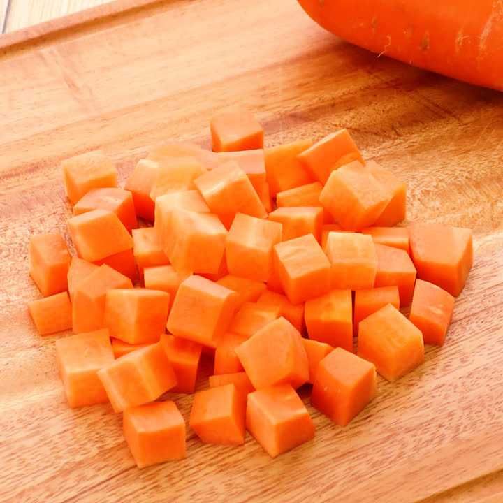 にんじんのさいの目切り