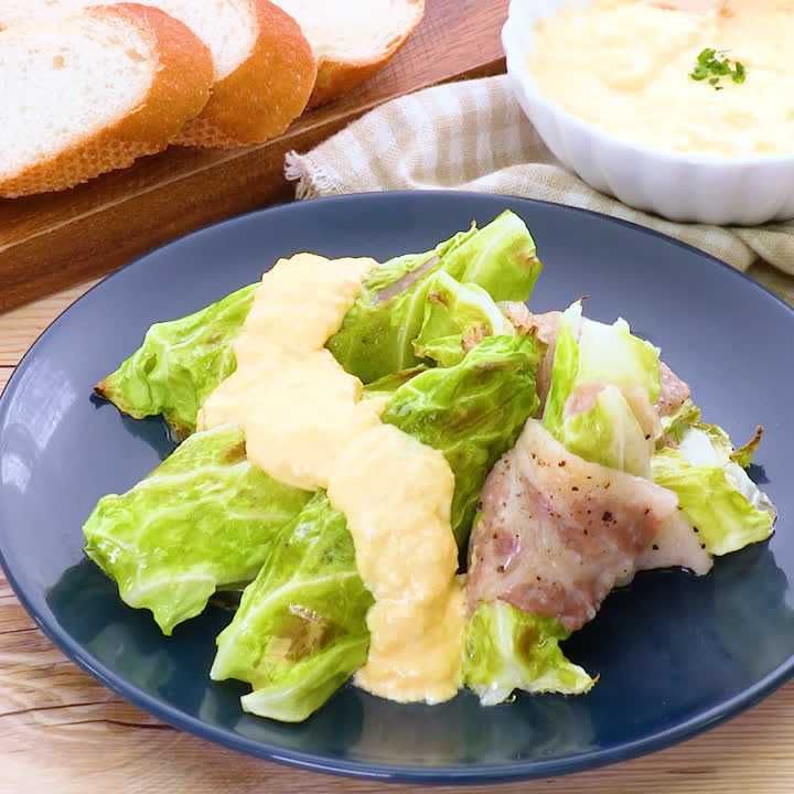 豚キャベロール スクランブルエッグのせ