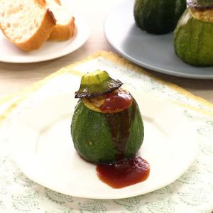「丸ズッキーニの肉詰め」のレシピ動画
