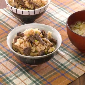 牛肉ときのこの炊き込みご飯