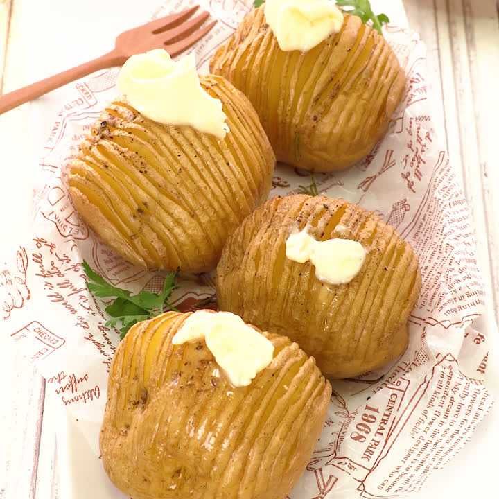 ハッセルバックじゃがバター