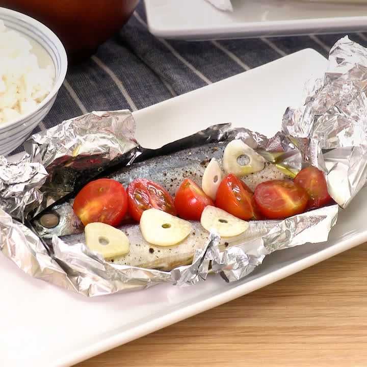 さんまとトマトの洋風ホイル蒸し