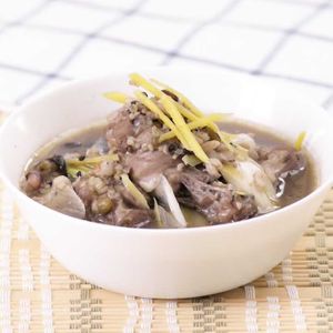 手羽元の雑穀スープ