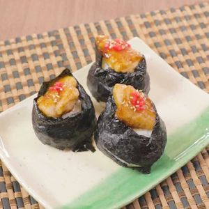 「とり天むすのおにぎり」のレシピ動画