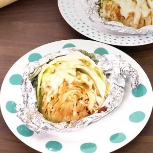 「キャベツのみそバターホイル焼き」のレシピ動画