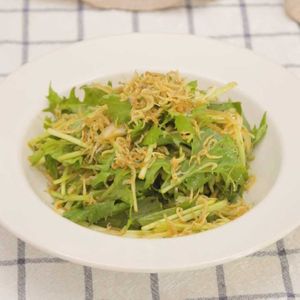 水菜とカリカリじゃこの和え物