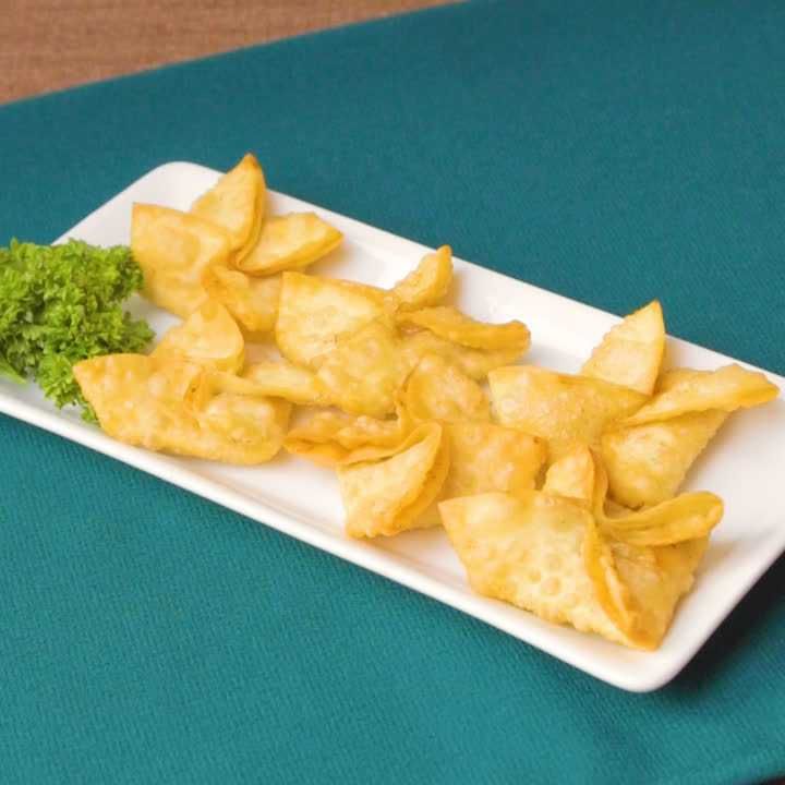 鶏ひき肉とザーサイの揚げ餃子