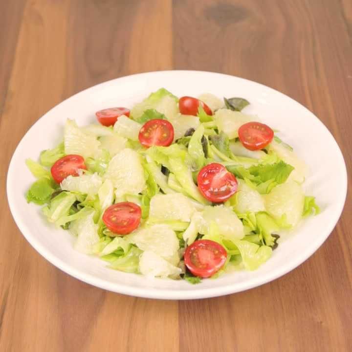 セロリとグレープフルーツのさっぱりサラダ