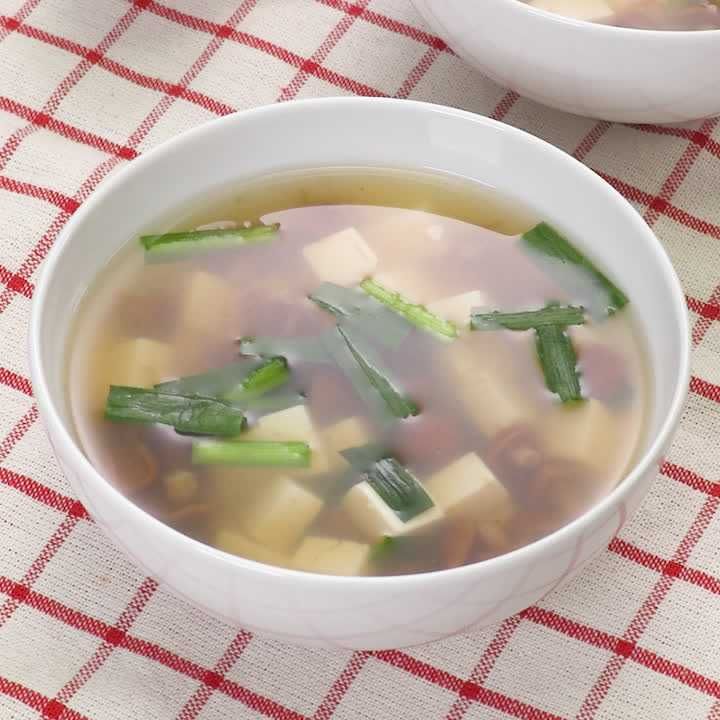 ニラとなめこのスープ