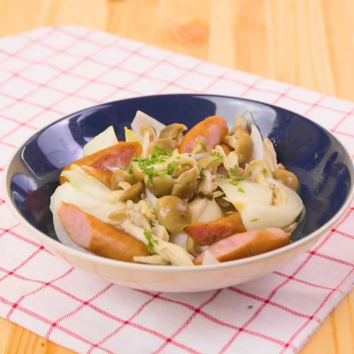 玉ねぎとソーセージのレンジ煮