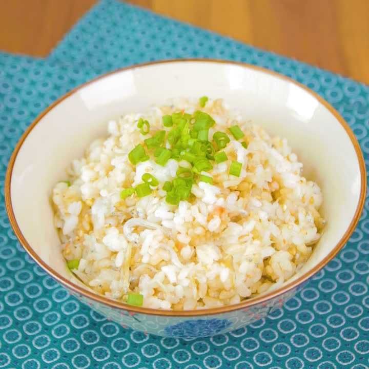 しらすと梅のさっぱりごはん