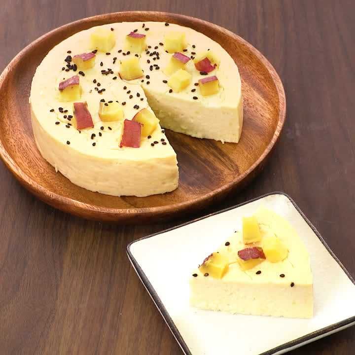 さつまいもと黒ごまのしっとりチーズケーキ