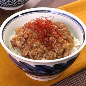 こねない 丸めない チーズハンバーグ丼のレシピ動画 作り方 Delish Kitchen