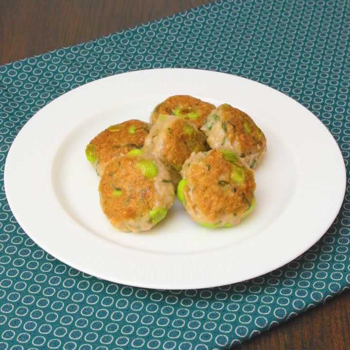 鶏ひき肉と枝豆のつくね