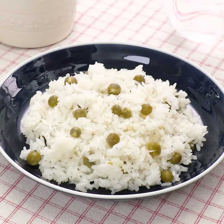 グリーンピースとしらすのバターライス