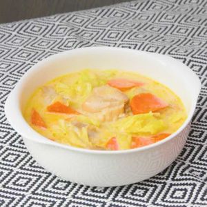 「にんじんと鶏肉の豆乳みそ煮」のレシピ動画
