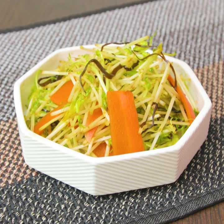にんじんと豆苗の塩昆布あえ