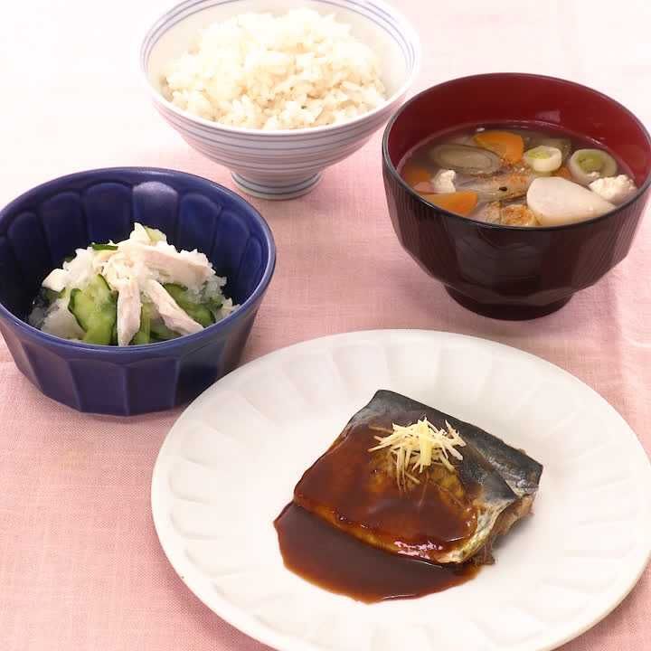 サバのみそ煮のごはん