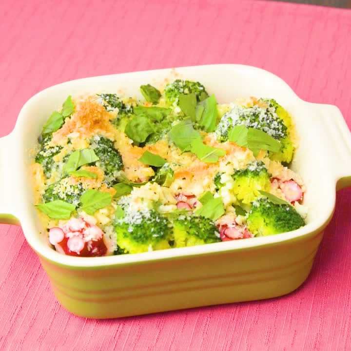 ブロッコリーとたこのチーズ焼き