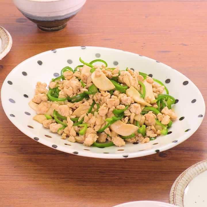 鶏ひき肉とエリンギのにんにく炒め