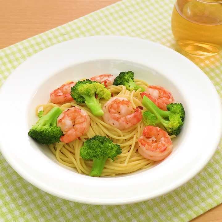 香りがたまらない えびとブロッコリーのパスタのレシピ動画 作り方 Delish Kitchen
