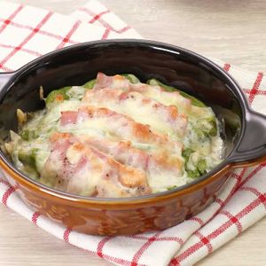 ししとうとベーコンの重ねチーズ焼き
