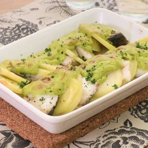 「じゃがいもとタラのチーズクリーム焼き」のレシピ動画