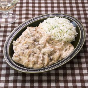 お手軽ビーフストロガノフ