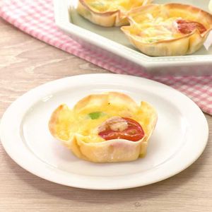 「トマトとベーコンのミニキッシュ」のレシピ動画