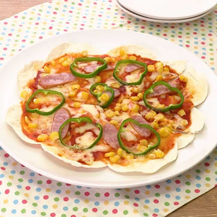 フライパンで作る！餃子の皮ピザ