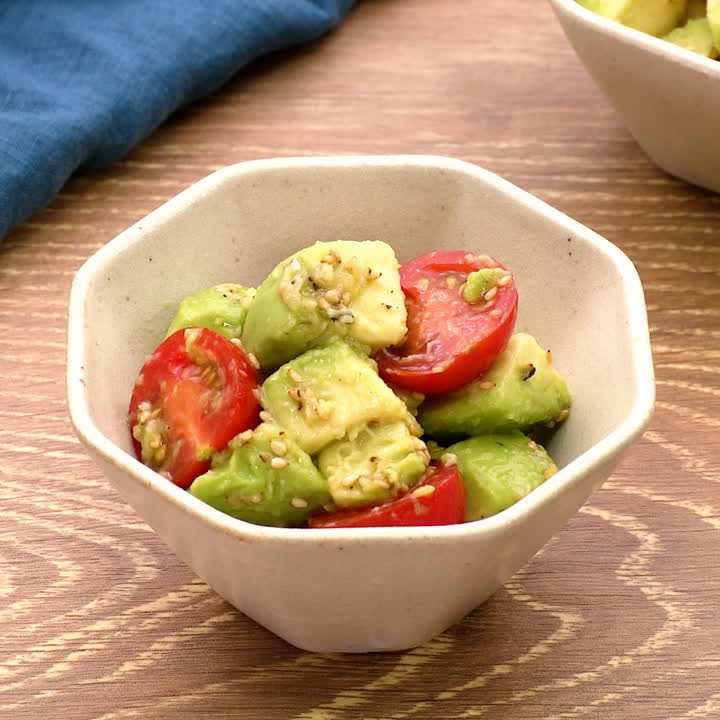 トマトとも相性抜群 アボカドサラダのレシピご紹介 Delish Kitchen