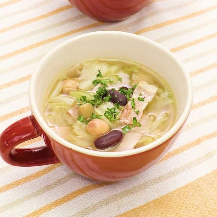 キャベツと豆のスープ