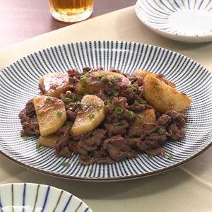 「牛肉と山芋の甘辛炒め」のレシピ動画