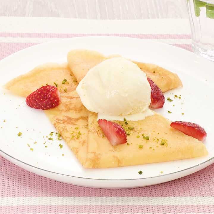 いちごカスタードクレープ