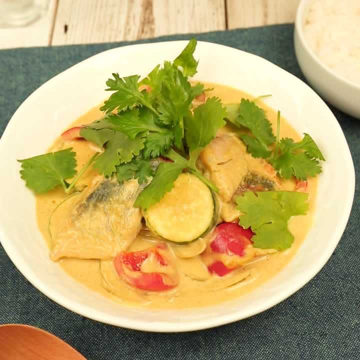 アジのココナッツカレー煮