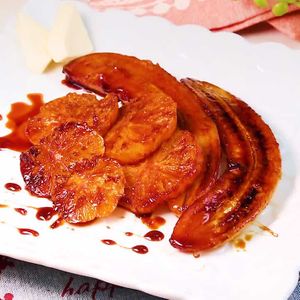 「オレンジとバナナのフランベ」のレシピ動画