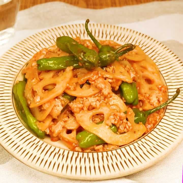 れんこんと鶏ひき肉の甘辛炒め